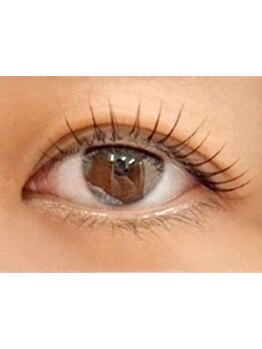 ナチュラル上品な目元にしたい