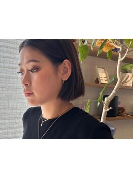 ナチュラル上品な目元にしたい