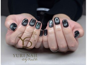 ユリナリタ(YuRi Narita)/