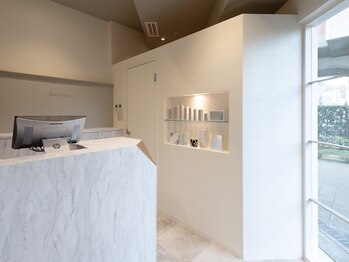 ホリデイズ(Holidays)/店内入り口・受付