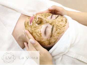 ラヴィオーラ 天神(La Viora)の写真/【肌荒れ改善の絶対解】ダウンタイムのないハーブピーリング。脅威の改善力で徹底改善[毛穴ニキビシミケア]