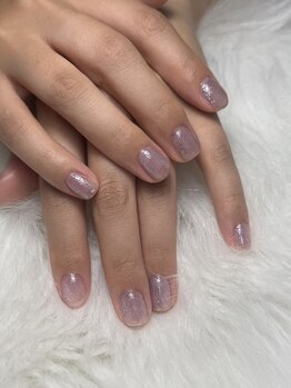 アセルクス デイリー 人形町(Ace Luxe Daily)の写真/「ワンカラー」×「美フォルム」で指先から上品に！オフィスネイルに最適◎