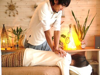 美容整体サロン シェア(Share)/猫背も一発改善!本格派骨格矯正