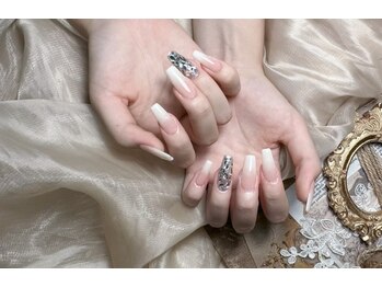 ミスユー(Miss U)/上品ネイル