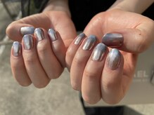 ネイル アトリエ コモード(nail atelier Comodo)/マグネッ ト[シルバー&ブルー]