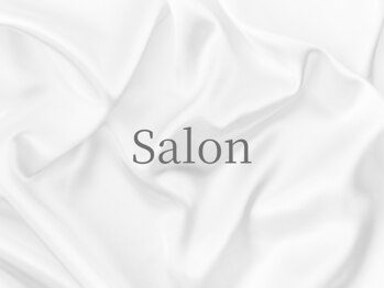 スリーク バイ ロイ(sleek by roy)/【店内】広々とした隠れ家空間。