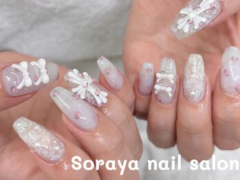 ソラヤ(Soraya)/持ち込み薔薇&ブルーネイル