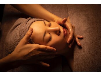 イットトワ(ittotowa)/至福のフェイシャルマッサージ♪