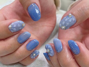 ぷっくりフラワーネイル