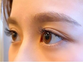 コクア(KOKUA)の写真/東京・大阪で話題沸騰！第3世代新技術《LEDマツエク》を導入！桁違いの持続力を実現！