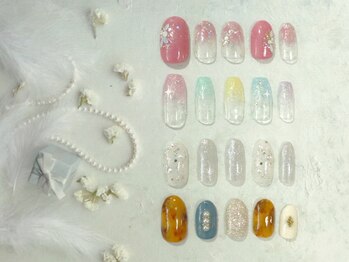 ルビークラウン(Ruby Crown)/8月定額 6300円(税込6930円)