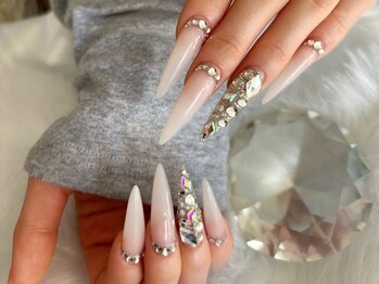 ネイビー(Naivy)の写真/スカルプ好きなネイリストがあなた好みのデザインを提案してくれる♪シンプル¥12000/ゴージャス¥14500♪