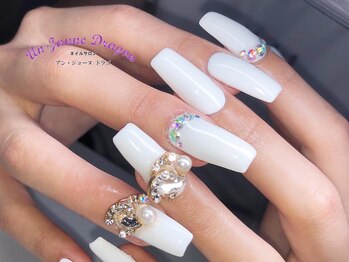 アン ジョーヌドラゴ/【ロングネイル】ホワイトネイル
