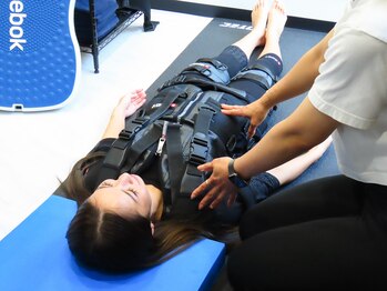 セア(SeA)/◎トレーニング風景/寝ながらEMS