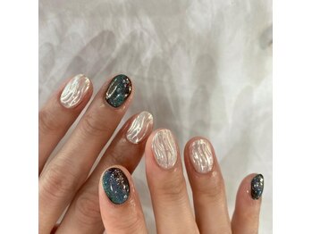 アングゥイー(ungu iE)/マグ×ミラー