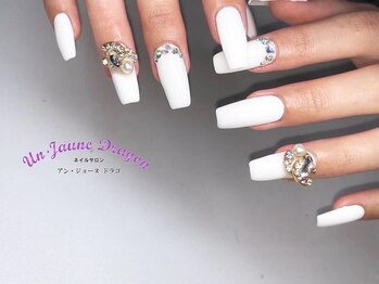 アン ジョーヌドラゴ/【ロングネイル】スクエアネイル