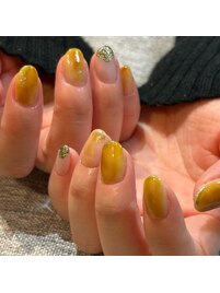 イエローニュアンスネイル