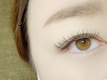 トータルビューティ ビイング(B.ing)の写真/これまでにない持ちの良さ◎従来のエクステよりも持ちとキープ力が高く、自まつげの生え癖をカバー♪