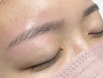 アールプラス 新宿(ar+)/眉毛ワックス　担当:Fukamachi