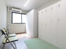 Medical Pilates at ease【メディカルピラティス アットイーズ】の雰囲気（更衣室もございます）