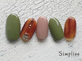 べっ甲ネイル　オリーブカラー