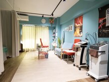 ビューティーボディー 小岩(Beauty Body)の雰囲気（爽やか水色でまとめた店内★待合スペースは広めに）