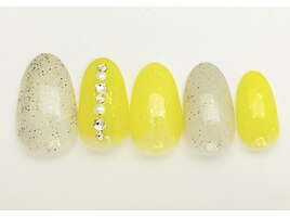 スプリングイエロー¥8745