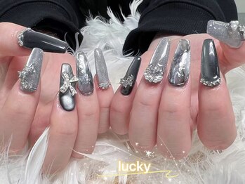 ラッキー(Lucky)/INSネイル