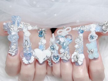 モモアネイル(MomoA nail)の写真/【ネイル上級者も納得◎】高技術で全員技術力あるスタッフが、お客様の希望に合わせて施術してくれるます♪