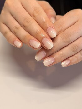 白のグラデーション