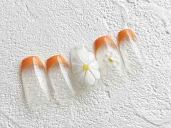 フレンチフラワーネイル