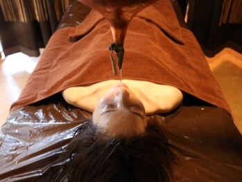 ジウ(Jiu)/脳内マッサージ★シロダーラ