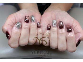 ユリナリタ(YuRi Narita)/