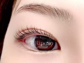 リポーゾ(Riposo.)の写真/《19時まで営業》経験豊富なスタイリストが貴方の目元に合わせたデザイン施術をオーダーメイドでご提案。