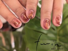 ツイン(twin.)/インクニュアンスネイル