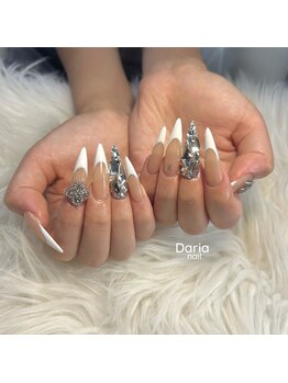 ダリア(Daria)/白フレンチと埋めつくし