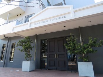 シンシア(sincere)/サロン入り口