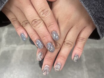 イビズ 新宿店(eviz)/ちぐはぐネイル