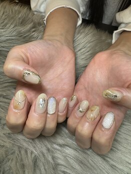 カットアンドスタイル クラウン(Cut & Style Clown)/ジェル/スカルプ/ネイル/横浜