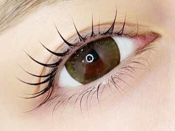 フェイストゥー 福島店(FACETOO)の写真/高技術でモチも抜群◎【似合わせまつげパーマ】で大満足の可愛いぱっちり目元に!お客様に似合うデザインを!