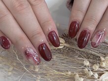 クイーンネイル(QUEEN NAIL)/天然石風