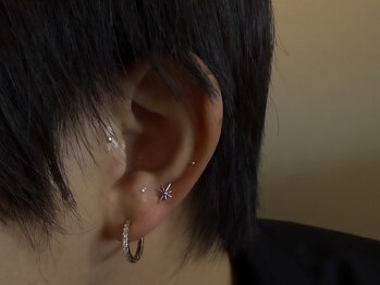 エム(eM.)/耳つぼジュエリー