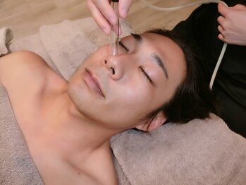 クランシュプール 恵比寿店の写真/【月1回のメンズ美容習慣】毛穴開き/黒ずみ/シミシワたるみ改善に!肌質改善で第一印象UP☆一軒家×完全個室