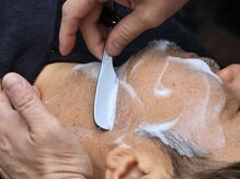 肌から男を磨くシェービング。