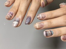 ネイルアンドアイラッシュ アールイー(Re)の雰囲気（【フィルイン×ノンサンディング】vintage/magnet/trend）