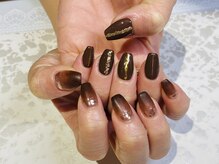 ヒマワリ(HIMAWARI)/ブラウンちぐはぐネイル