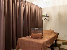 落ち着いた雰囲気でリラックスできるブースです♪