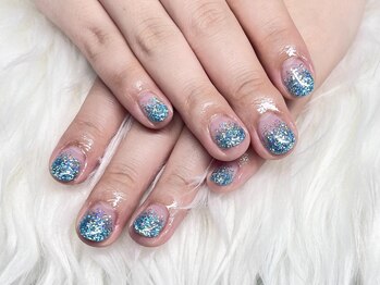 ギラギラブルーラメグラ!YUI