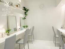 ビューティジーン 二子玉川店の雰囲気（施術後に使えるメイクスペースがあります♪[アイブロウ/LED]）