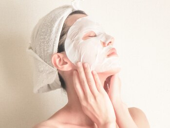 グレースフィオーレ 自由が丘店(gracefiore)の写真/癒されながら小顔&リフトアップ♪ヒト幹細胞でハリツヤ肌へ導く極上ケア